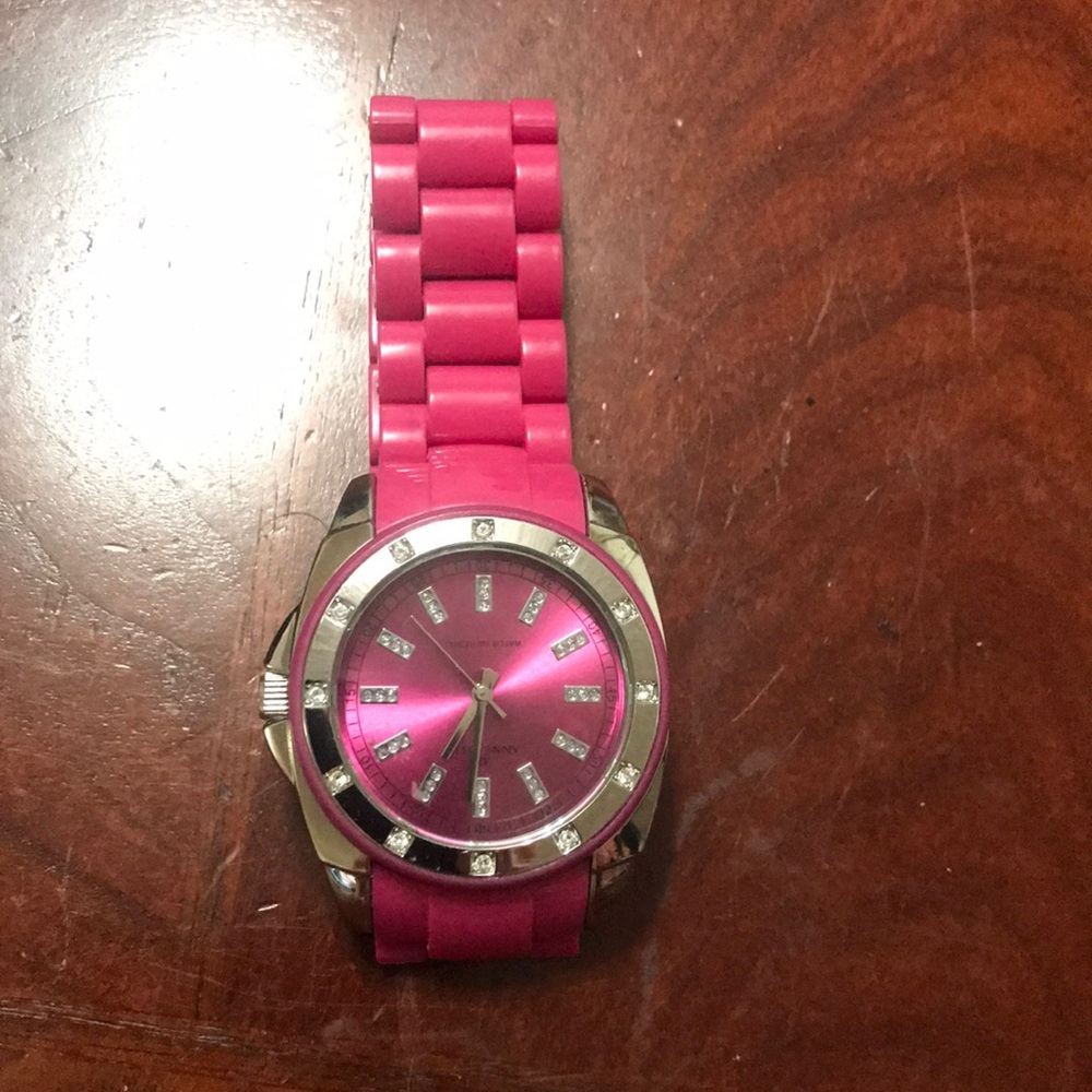 Anne Klein watch needs battery. Great condition!